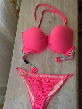 Victoria's Secret Hot Pink Push-Up Bikini Set Top 36DD, BOTTOM M